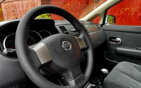 Nissan Tiida, 2011 год, 700 000 рублей, 24 фотография