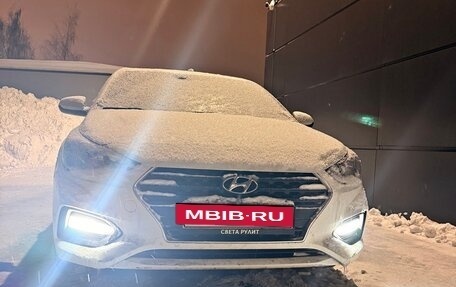 Hyundai Solaris II рестайлинг, 2017 год, 1 300 000 рублей, 12 фотография