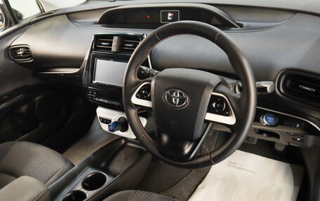 Toyota Prius IV XW50, 2017 год, 1 479 000 рублей, 9 фотография