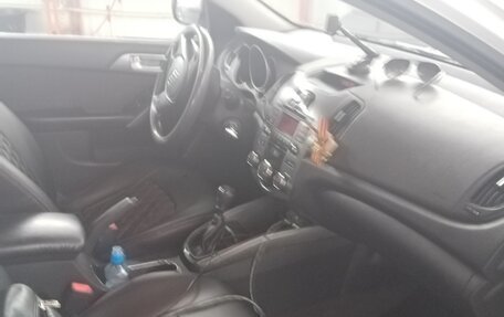 KIA Cerato III, 2010 год, 550 000 рублей, 4 фотография