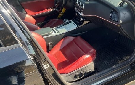 KIA Stinger I, 2018 год, 2 600 000 рублей, 3 фотография