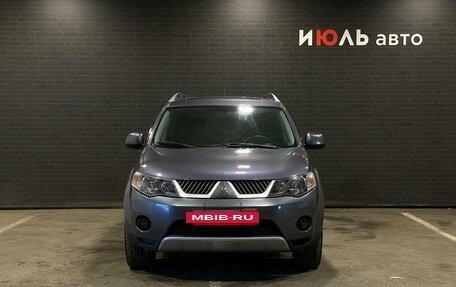 Mitsubishi Outlander III рестайлинг 3, 2008 год, 1 070 000 рублей, 2 фотография