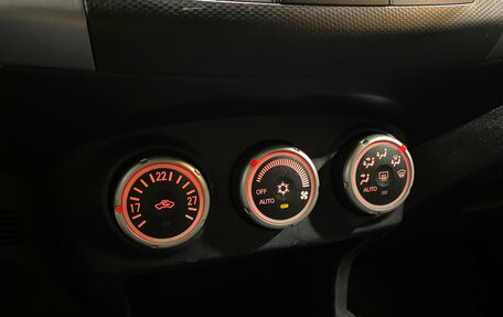Mitsubishi Outlander III рестайлинг 3, 2008 год, 1 070 000 рублей, 13 фотография