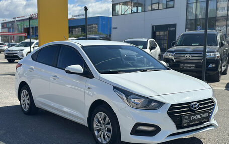Hyundai Solaris II рестайлинг, 2017 год, 1 260 000 рублей, 3 фотография