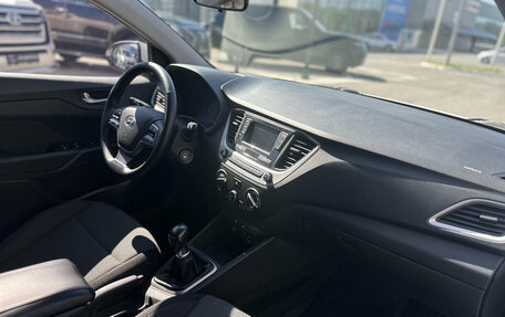 Hyundai Solaris II рестайлинг, 2017 год, 1 260 000 рублей, 11 фотография