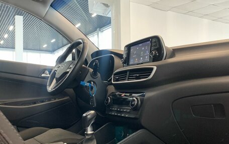 Hyundai Tucson III, 2019 год, 2 400 000 рублей, 13 фотография