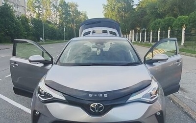 Toyota C-HR I рестайлинг, 2022 год, 1 875 000 рублей, 1 фотография