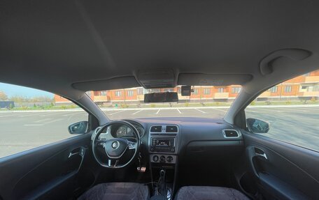 Volkswagen Polo VI (EU Market), 2017 год, 1 000 000 рублей, 27 фотография