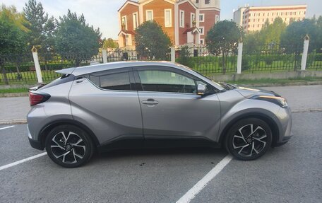 Toyota C-HR I рестайлинг, 2022 год, 1 875 000 рублей, 13 фотография