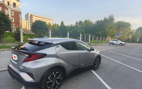Toyota C-HR I рестайлинг, 2022 год, 1 875 000 рублей, 7 фотография