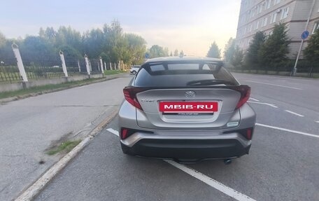 Toyota C-HR I рестайлинг, 2022 год, 1 875 000 рублей, 16 фотография