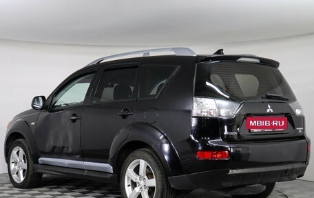 Mitsubishi Outlander III рестайлинг 3, 2008 год, 890 000 рублей, 4 фотография