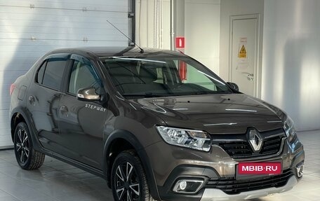 Renault Logan II, 2018 год, 959 000 рублей, 1 фотография