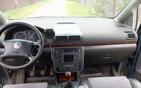 Volkswagen Sharan I рестайлинг, 2003 год, 520 000 рублей, 25 фотография