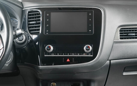 Mitsubishi Outlander III рестайлинг 3, 2020 год, 2 359 000 рублей, 17 фотография