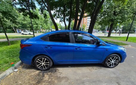 Hyundai Solaris II рестайлинг, 2017 год, 1 250 000 рублей, 4 фотография