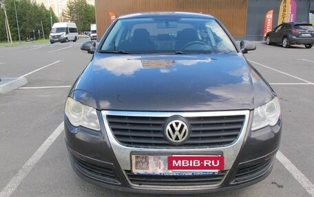 Volkswagen Passat B6, 2008 год, 590 000 рублей, 3 фотография