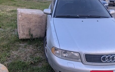 Audi A4, 2000 год, 250 000 рублей, 12 фотография