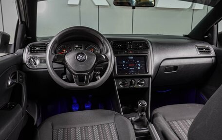 Volkswagen Polo VI (EU Market), 2018 год, 1 119 000 рублей, 6 фотография