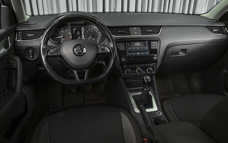 Skoda Octavia, 2017 год, 1 612 000 рублей, 6 фотография
