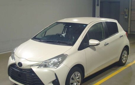 Toyota Vitz, 2018 год, 1 200 000 рублей, 1 фотография