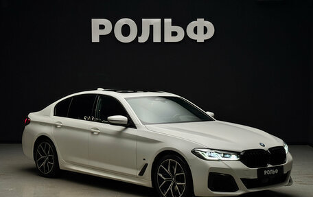 BMW 5 серия, 2021 год, 5 650 000 рублей, 1 фотография