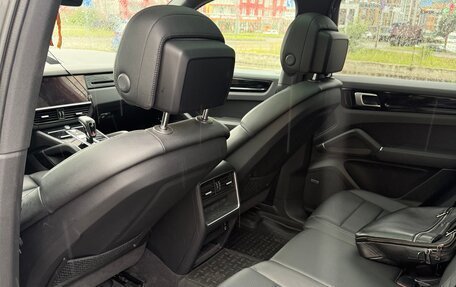 Porsche Cayenne III, 2021 год, 7 400 000 рублей, 15 фотография