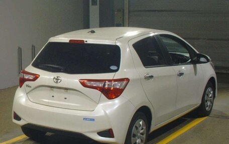 Toyota Vitz, 2018 год, 1 200 000 рублей, 2 фотография