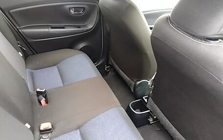 Toyota Vitz, 2018 год, 1 200 000 рублей, 8 фотография