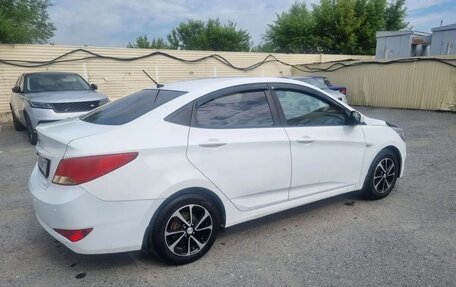 Hyundai Solaris II рестайлинг, 2016 год, 845 000 рублей, 4 фотография