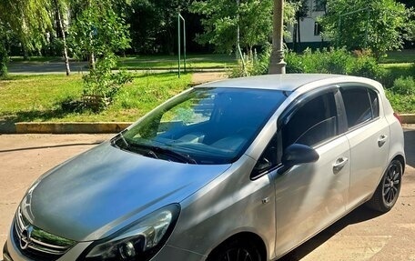 Opel Corsa D, 2011 год, 700 000 рублей, 1 фотография