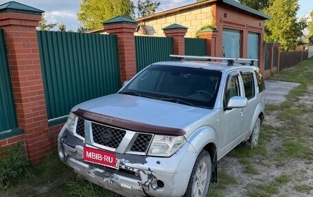 Nissan Pathfinder, 2005 год, 400 000 рублей, 1 фотография