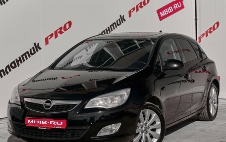 Opel Astra J, 2011 год, 600 000 рублей, 1 фотография