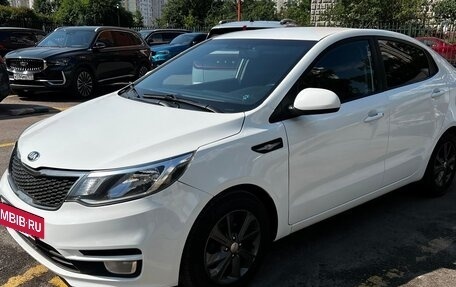 KIA Rio III рестайлинг, 2016 год, 895 000 рублей, 3 фотография