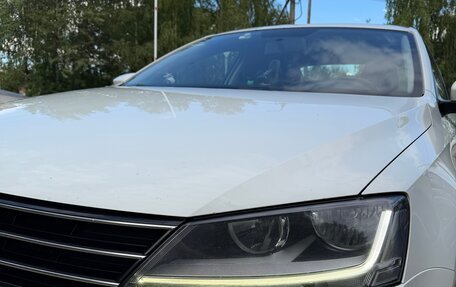 Volkswagen Jetta VI, 2018 год, 1 550 000 рублей, 2 фотография