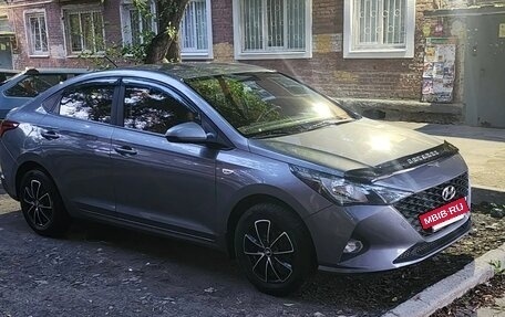Hyundai Solaris II рестайлинг, 2020 год, 1 500 000 рублей, 4 фотография