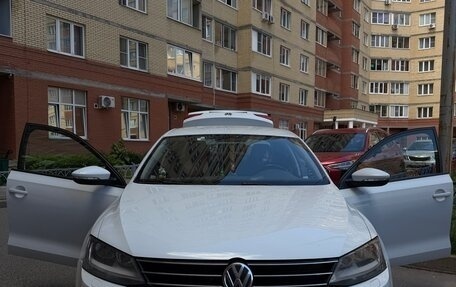 Volkswagen Jetta VI, 2018 год, 1 550 000 рублей, 16 фотография