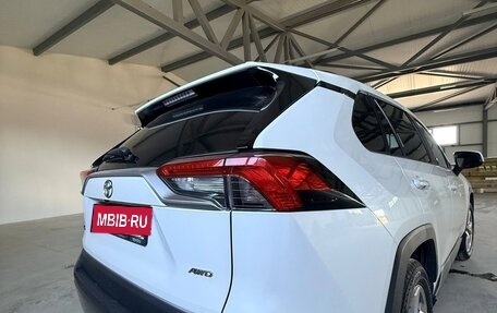 Toyota RAV4, 2020 год, 3 310 000 рублей, 4 фотография
