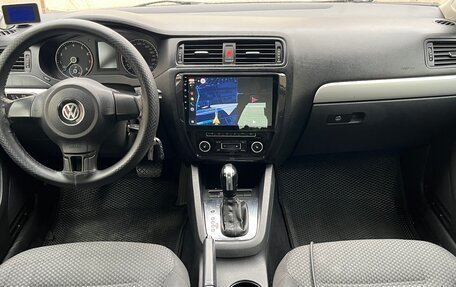 Volkswagen Jetta VI, 2012 год, 935 000 рублей, 10 фотография