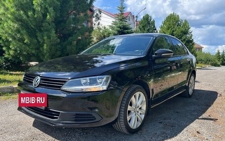 Volkswagen Jetta VI, 2012 год, 935 000 рублей, 4 фотография