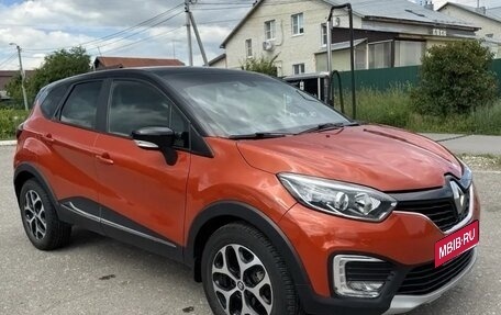 Renault Kaptur I рестайлинг, 2016 год, 1 355 000 рублей, 2 фотография
