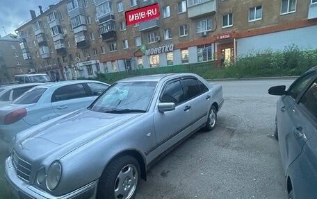 Mercedes-Benz E-Класс, 1999 год, 340 000 рублей, 8 фотография