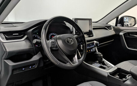 Toyota RAV4, 2022 год, 4 045 000 рублей, 15 фотография