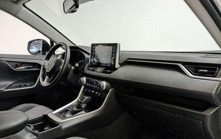 Toyota RAV4, 2022 год, 4 045 000 рублей, 13 фотография