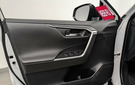 Toyota RAV4, 2022 год, 4 045 000 рублей, 19 фотография