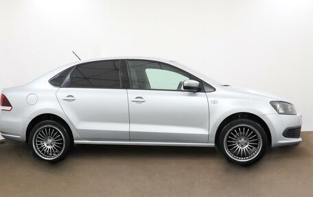 Volkswagen Polo VI (EU Market), 2015 год, 850 000 рублей, 4 фотография