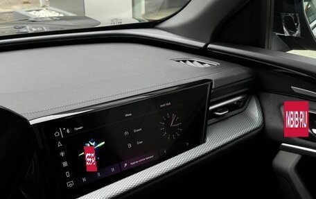 Audi Q5, 2025 год, 11 490 000 рублей, 15 фотография