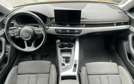 Audi A4, 2019 год, 2 999 000 рублей, 10 фотография