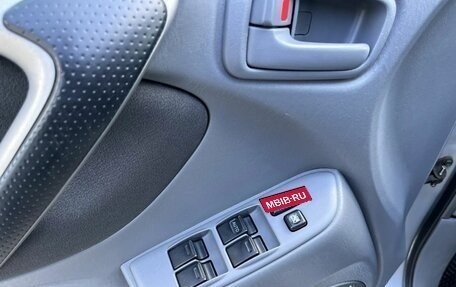 Toyota RAV4, 2003 год, 730 000 рублей, 13 фотография