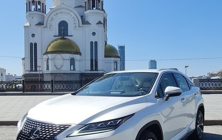 Lexus RX IV рестайлинг, 2022 год, 7 200 000 рублей, 5 фотография